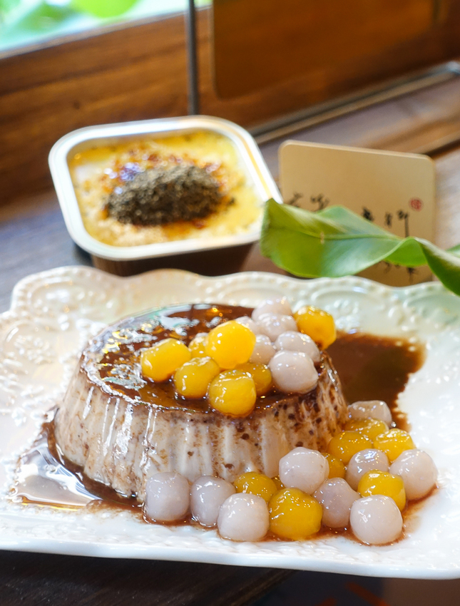 [高雄下午茶]許氏良行 feat. 烤不累-銅板價美味手工布蕾~高醫隱藏版下午茶店 - 美食好芃友