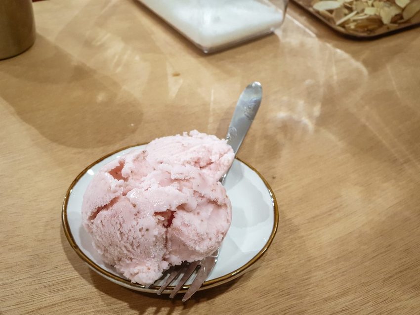 source: imgur.com 台北美食||錐子日式可麗餅咖啡-藏在巷內的日系清新感十足的可麗餅小店||大安區、東門站