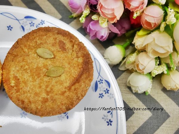 月餅推薦【馬可先生】#雜糧月餅 #芋泥燕麥豆漿蛋糕捲 #中秋月餅 #中秋禮盒 #台灣特色伴手禮推薦 (11).JPG