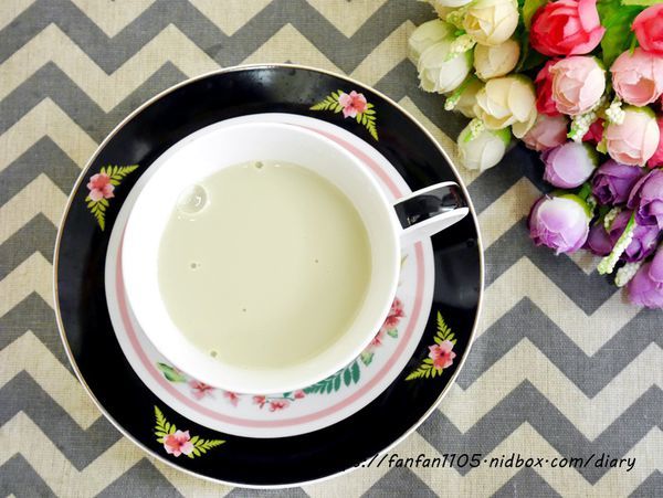 母親節蛋糕推薦【馬可先生】莓果花園雜糧蛋糕 #營養燕麥豆漿蛋糕體 #營養少負擔 (17).JPG