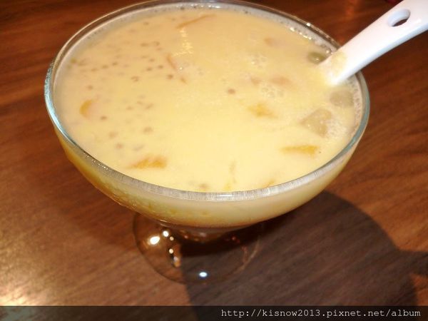 川川港式茶餐廳:如同置身在香港街頭的茶餐廳,品嚐道地的香港口味-台北信義區ATT 4 FUN川川港式茶餐廳体驗心得 川川港式茶餐廳:如同置身在香港街頭的茶餐廳,品嚐道地的香港口味-台北信義區ATT 4 FUN川川港式茶餐廳体驗心得