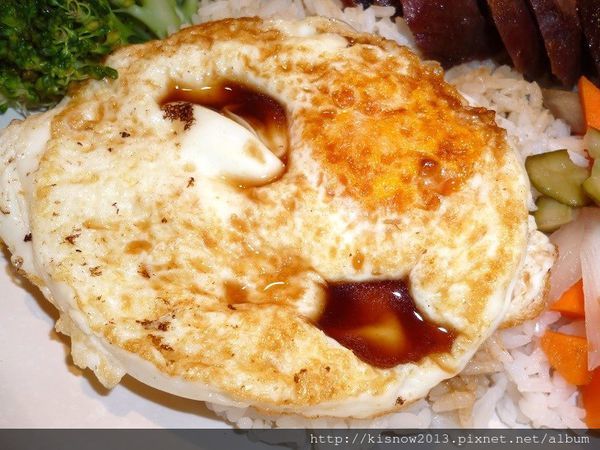 川川港式茶餐廳:如同置身在香港街頭的茶餐廳,品嚐道地的香港口味-台北信義區ATT 4 FUN川川港式茶餐廳体驗心得 川川港式茶餐廳:如同置身在香港街頭的茶餐廳,品嚐道地的香港口味-台北信義區ATT 4 FUN川川港式茶餐廳体驗心得