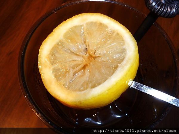 川川港式茶餐廳:如同置身在香港街頭的茶餐廳,品嚐道地的香港口味-台北信義區ATT 4 FUN川川港式茶餐廳体驗心得 川川港式茶餐廳:如同置身在香港街頭的茶餐廳,品嚐道地的香港口味-台北信義區ATT 4 FUN川川港式茶餐廳体驗心得