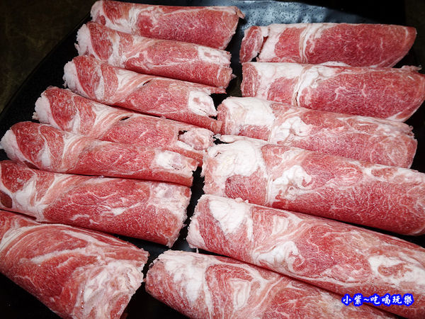 小羔羊肉-食鮮日式火鍋吃到飽 (1).jpg