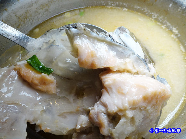 鮭魚味噌豆腐湯-食鮮日式火鍋吃到飽 (1).jpg