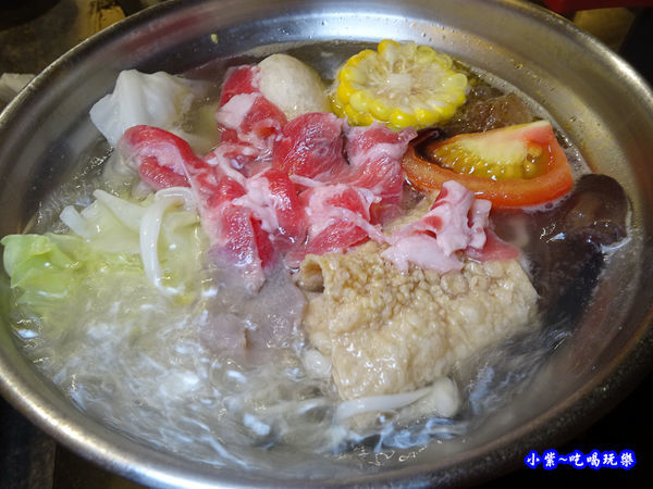 小羔羊肉-食鮮日式火鍋吃到飽 (1).jpg