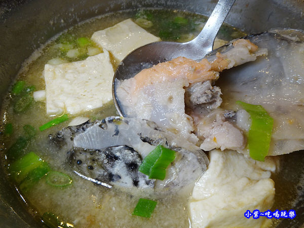 鮭魚味噌豆腐湯-食鮮日式火鍋吃到飽 (2).jpg