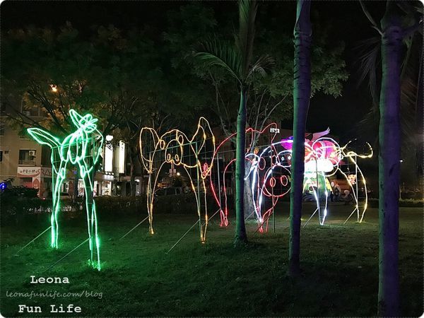大里十九甲健康公園|可愛飛天豬、石虎花燈