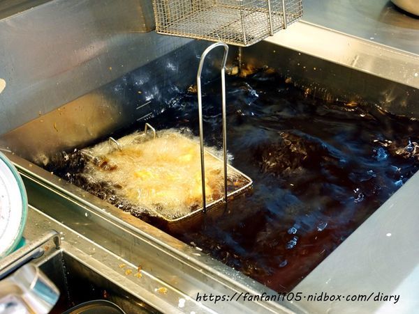 【西門美食】赤魷派%26;茶客幫綜合旗艦店 #炸物 #魷魚 #黑糖珍珠鮮奶 #西門町 (25).JPG