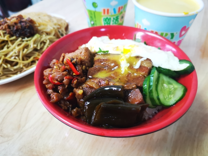 跳躍的宅男 - [花蓮美食]標記小館轉型傳統早午餐- 招牌剝皮辣椒配什麼都好吃啊