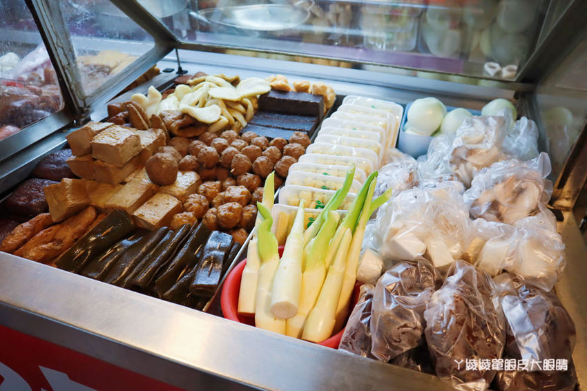 新竹平價滷味推薦沅滷味!一天只營業五小時、一開店就爆滿的新竹美食,滿百送麵或豆皮