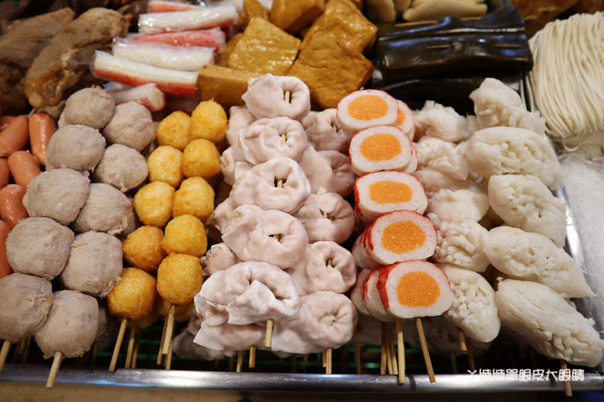 新竹成滷味！營業到凌晨的三輪車路邊攤滷味有店面啦！推薦香辣鴨血跟獨門辣醬