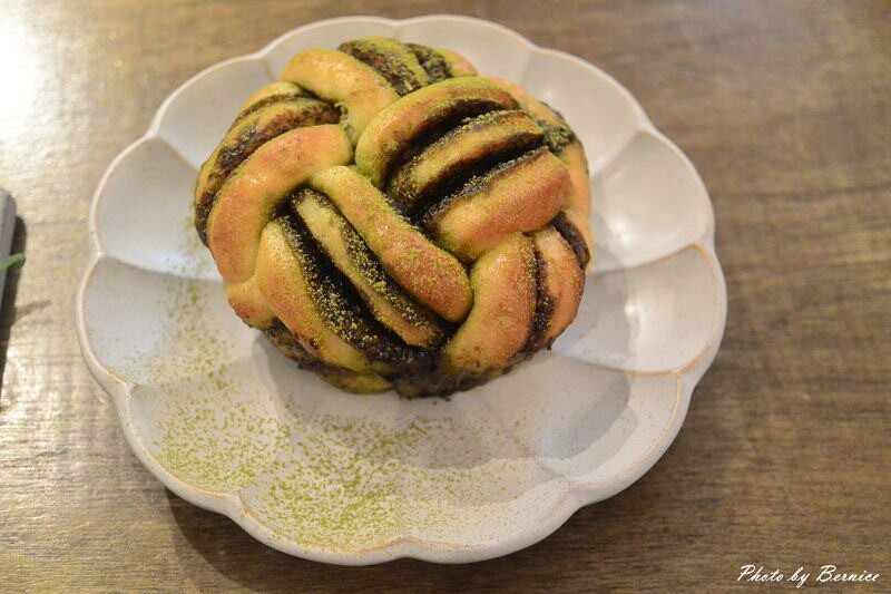 坪感覺~在百年石頭厝中品嚐茶香滿溢的餐點 @Bernice的隨手筆記