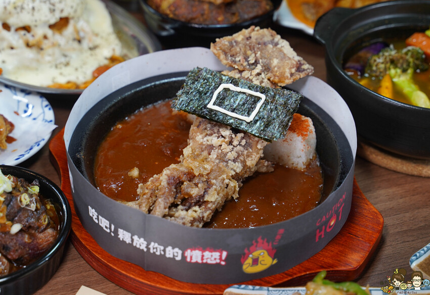 全球同步上映 1.2.3憤怒的吃魷魚吧，跟著英熙娃憤怒當吃貨 X 高雄最爆發美食 咕嚕咕嚕家 - 跟著尼力吃喝玩樂＆親子生活