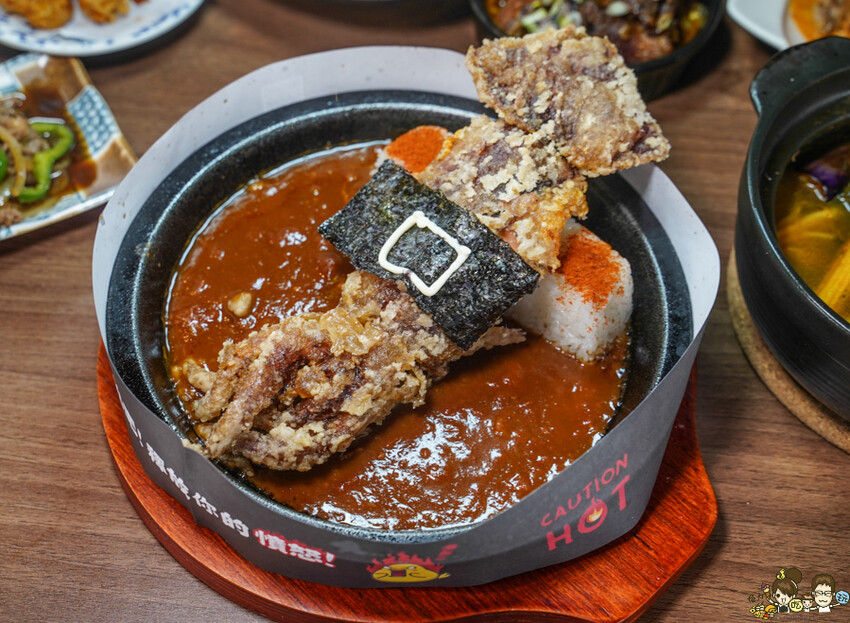 全球同步上映 1.2.3憤怒的吃魷魚吧，跟著英熙娃憤怒當吃貨 X 高雄最爆發美食 咕嚕咕嚕家 - 跟著尼力吃喝玩樂＆親子生活