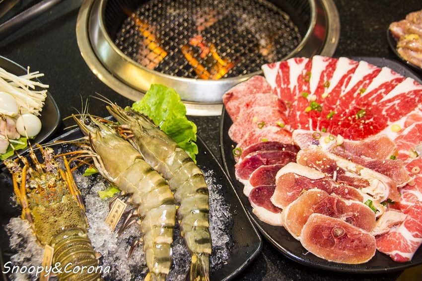 【公館美食】吃到飽餐廳／瓦崎燒烤火鍋～龍蝦、生蠔、和牛、伊比利梅花豬，還有啤酒免費暢飲