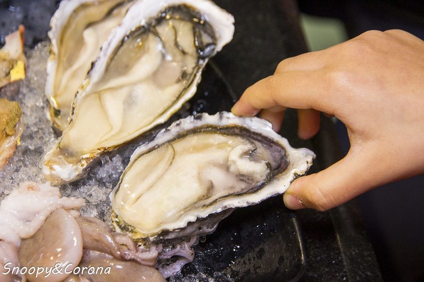 【公館美食】吃到飽餐廳／瓦崎燒烤火鍋～龍蝦、生蠔、和牛、伊比利梅花豬，還有啤酒免費暢飲