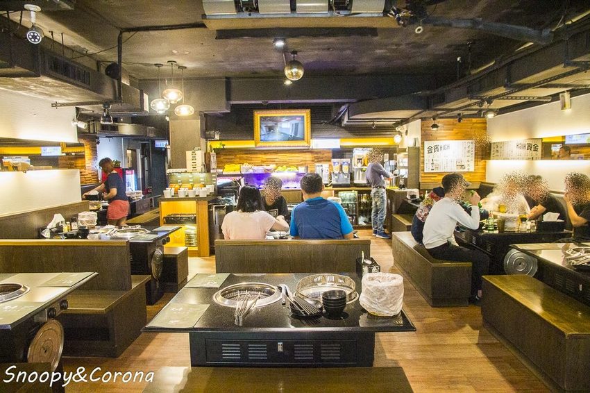 【公館美食】吃到飽餐廳／瓦崎燒烤火鍋～龍蝦、生蠔、和牛、伊比利梅花豬，還有啤酒免費暢飲