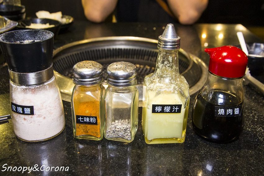 【公館美食】吃到飽餐廳／瓦崎燒烤火鍋～龍蝦、生蠔、和牛、伊比利梅花豬，還有啤酒免費暢飲