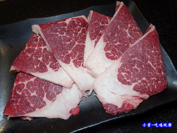 安格斯黑牛-瓦崎燒烤火鍋公館店 (1).jpg