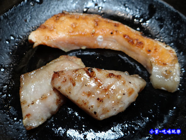 霜降松板豬-瓦崎燒烤火鍋公館店 (2).jpg