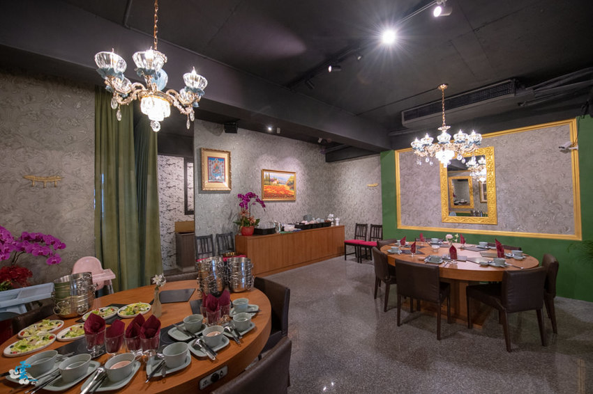 林口火鍋》喜園涮涮鍋 林口歐風店 - 慈心有機認證蔬果 法式氛圍火鍋饗宴 - 時空幻境 凌雲江海清