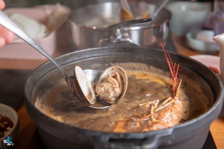 林口火鍋》喜園涮涮鍋 林口歐風店 - 慈心有機認證蔬果 法式氛圍火鍋饗宴 - 時空幻境 凌雲江海清