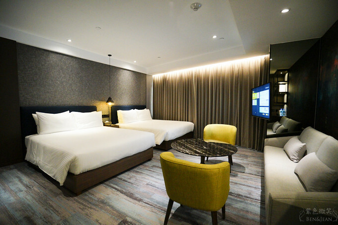 高雄市前金區鈞怡大飯店》整層親子遊戲場,電動車、球池積木、cosplay ,愛河畔景觀迷人