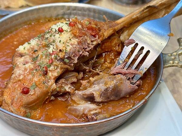 台北市南港區[南港美食] MADO土耳其餐廳 公司總動員 龍總有好康! 慶開工! 買一送一 #南港軟體園區美食 南港展覽館美食 @