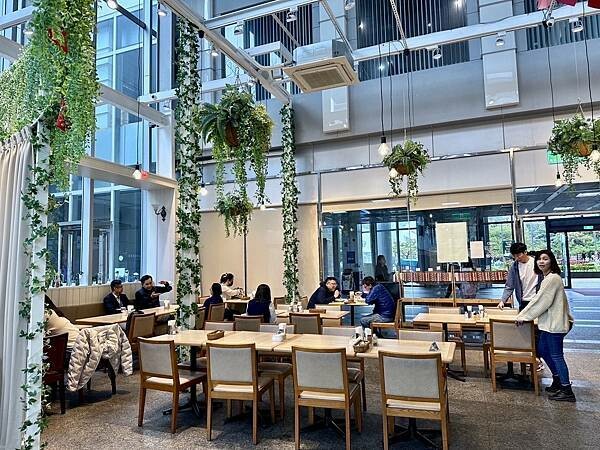 台北市南港區[南港美食] MADO土耳其餐廳 公司總動員 龍總有好康! 慶開工! 買一送一 #南港軟體園區美食 南港展覽館美食 @