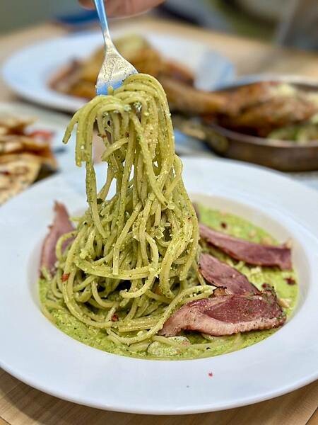 台北市南港區[南港美食] MADO土耳其餐廳 公司總動員 龍總有好康! 慶開工! 買一送一 #南港軟體園區美食 南港展覽館美食 @