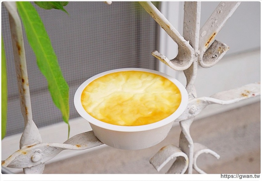 台南特有的焦皮布丁，蛋糕般表皮，融合三種層次好味道，目前限時優惠中～