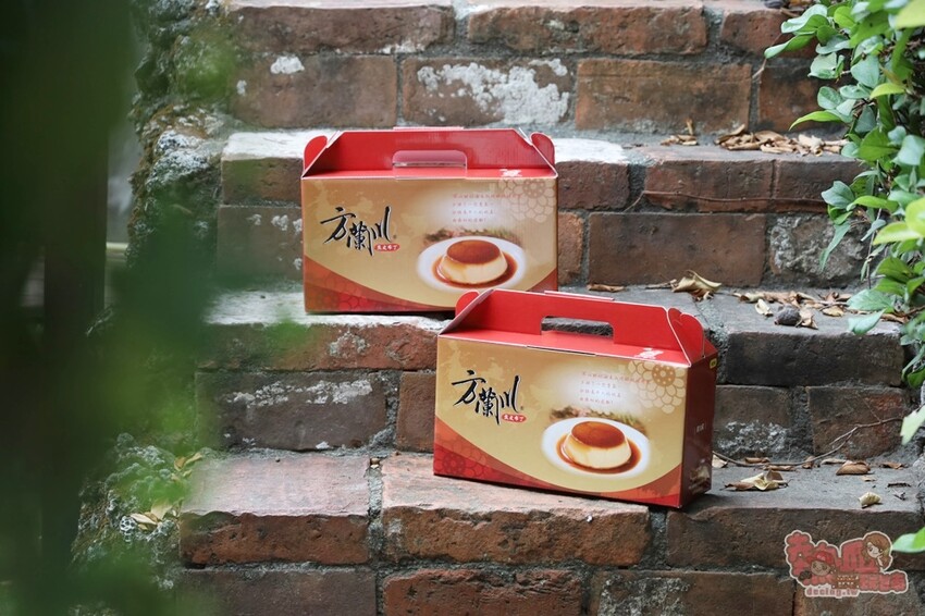 【台南伴手禮】方蘭川布丁！只賣一種口味的台南布丁，獨特焦皮風味吃起來更有層次感~ - 熱血玩台南。跳躍新世界
