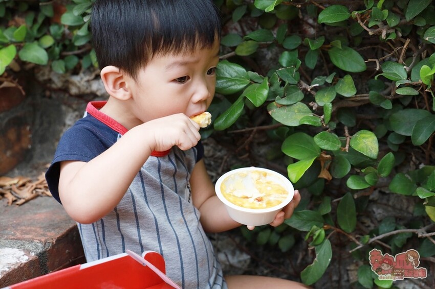 【台南伴手禮】方蘭川布丁！只賣一種口味的台南布丁，獨特焦皮風味吃起來更有層次感~ - 熱血玩台南。跳躍新世界