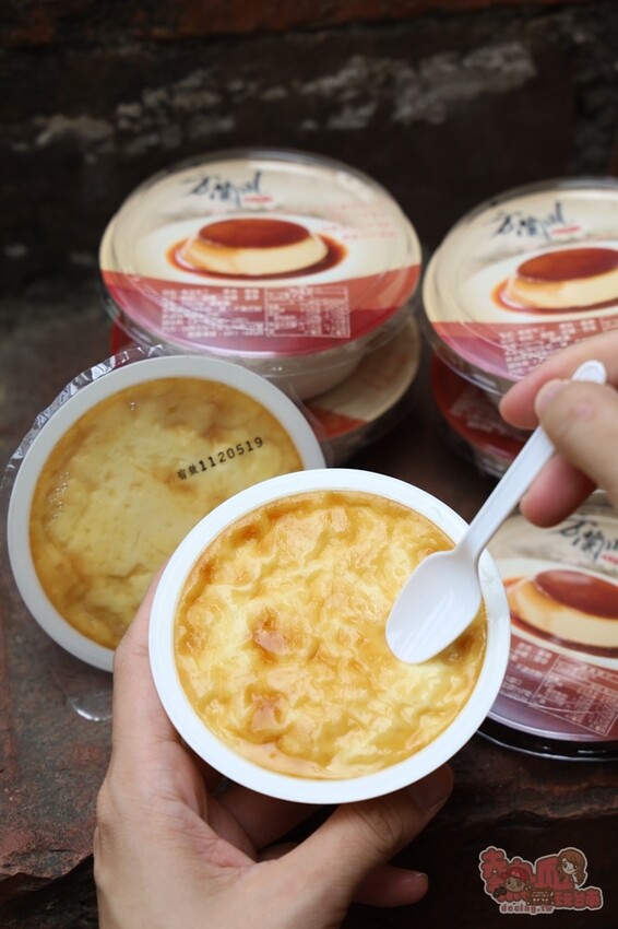 【台南伴手禮】方蘭川布丁！只賣一種口味的台南布丁，獨特焦皮風味吃起來更有層次感~ - 熱血玩台南。跳躍新世界