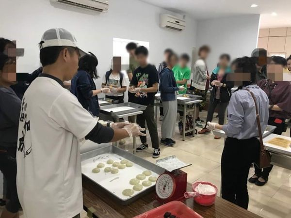 58375625_395315707714592_4821786399684427776_n