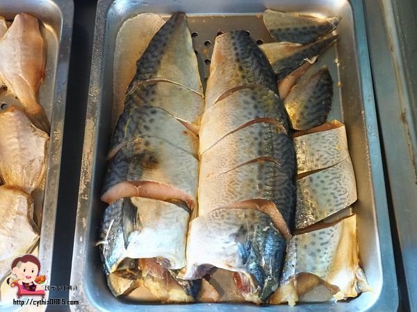 桃園八德美食-伍陽城市原創農場-超肥美泰國流水蝦吃到飽,還可以放生小孩消耗體力 @民宿女王芽月-美食.旅遊.全台趴趴走