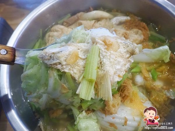 桃園八德美食-伍陽城市原創農場-超肥美泰國流水蝦吃到飽,還可以放生小孩消耗體力 @民宿女王芽月-美食.旅遊.全台趴趴走