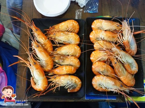 桃園八德美食-伍陽城市原創農場-超肥美泰國流水蝦吃到飽,還可以放生小孩消耗體力 @民宿女王芽月-美食.旅遊.全台趴趴走