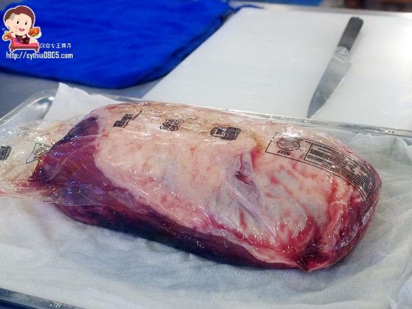 桃園八德美食-伍陽城市原創農場-超肥美泰國流水蝦吃到飽,還可以放生小孩消耗體力 @民宿女王芽月-美食.旅遊.全台趴趴走