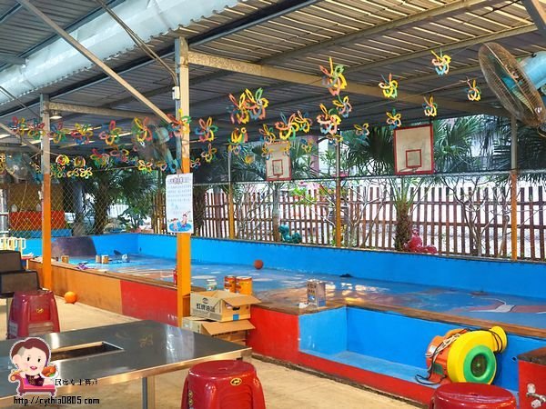 桃園八德美食-伍陽城市原創農場-超肥美泰國流水蝦吃到飽,還可以放生小孩消耗體力 @民宿女王芽月-美食.旅遊.全台趴趴走