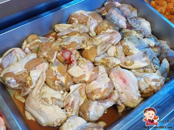 桃園八德美食-伍陽城市原創農場-超肥美泰國流水蝦吃到飽,還可以放生小孩消耗體力 @民宿女王芽月-美食.旅遊.全台趴趴走