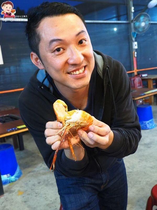 桃園八德美食-伍陽城市原創農場-超肥美泰國流水蝦吃到飽,還可以放生小孩消耗體力 @民宿女王芽月-美食.旅遊.全台趴趴走