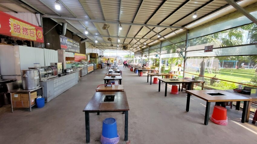 【桃園景點】伍陽城市原創農場.烤肉吃到飽+草皮遊戲區,放電好去處!