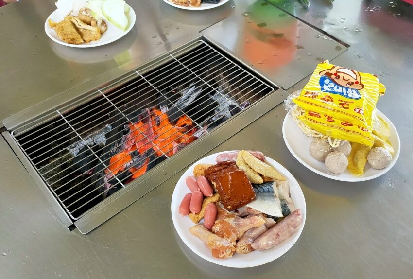 【桃園景點】伍陽城市原創農場.烤肉吃到飽+草皮遊戲區,放電好去處!