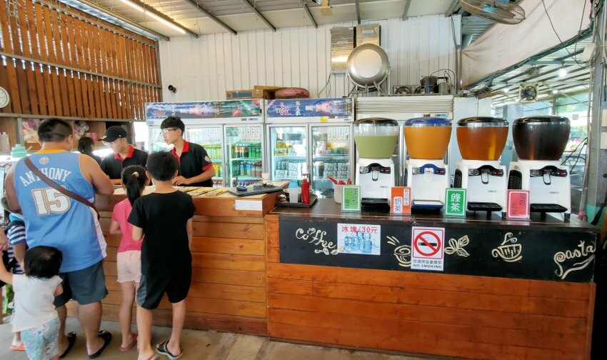 【桃園景點】伍陽城市原創農場.烤肉吃到飽+草皮遊戲區,放電好去處!