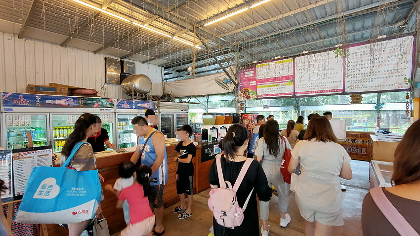 【桃園景點】伍陽城市原創農場.烤肉吃到飽+草皮遊戲區,放電好去處!