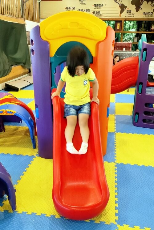 【桃園景點】伍陽城市原創農場.烤肉吃到飽+草皮遊戲區,放電好去處!