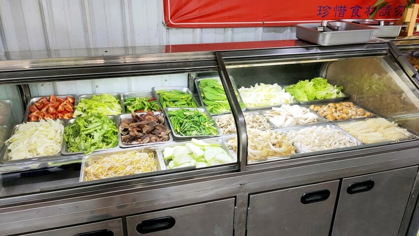 【桃園景點】伍陽城市原創農場.烤肉吃到飽+草皮遊戲區,放電好去處!