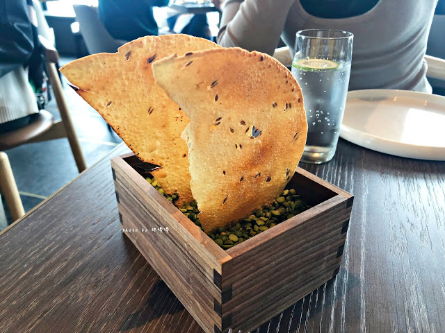 【台北 信義】Saffron 46 Restaurant & Bar 🍛白天是印度料理餐廳🍸夜晚搖身成為酒吧，全台最高的印度料理餐廳，由外籍師傅手做道地口味，吃過真的會上癮，天氣熱就是要來點重